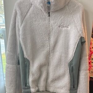 Columbia Soft Fleece Jacket in Cream and Gray